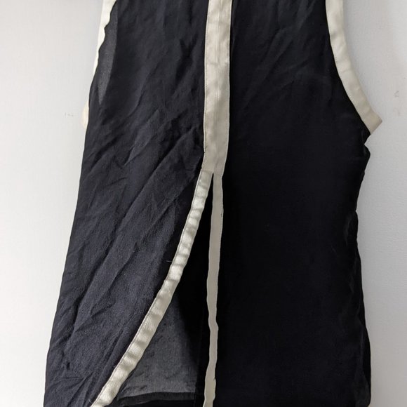 Black sleeveless silk top with split back - Picture 3 of 8